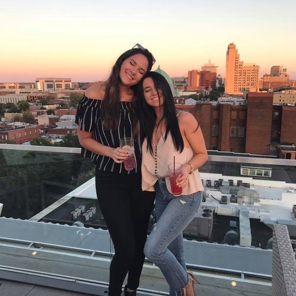 Meet your Posher, Francesca - Picture 9 of 14